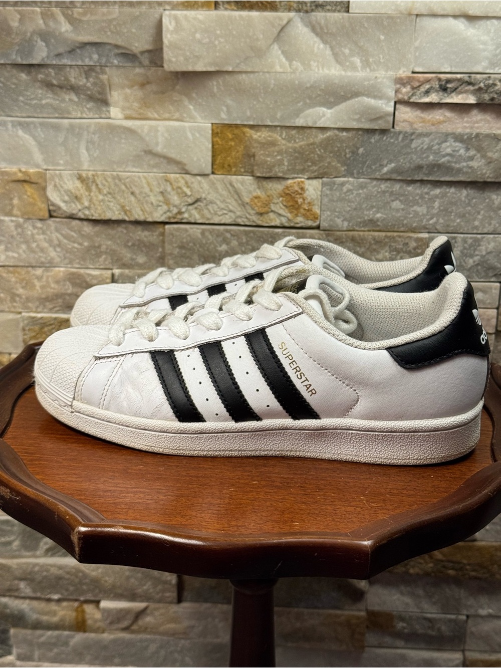 Unisex Sz 6Adidas Superstar OG White Black Sneakers Shoes